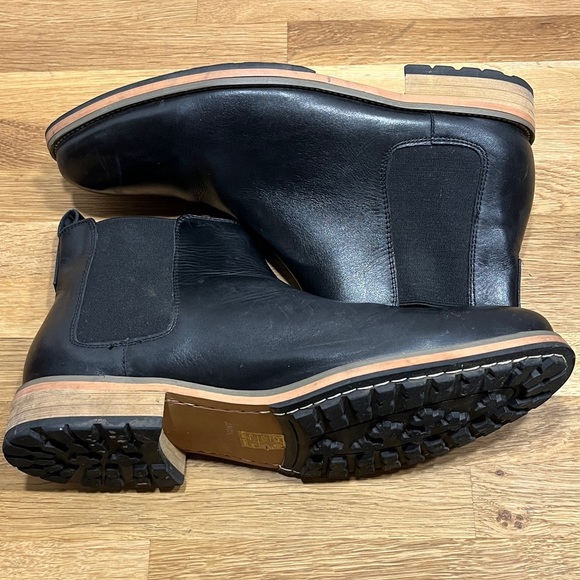JackThreads Black Leather Kimbo Chelsea Boots w/ Lug Soles - Men’s size 8.5 main image 5